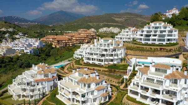 Apartment for sale in Urbanizacion N Andalucia L, 24, Marbella thumbnail 2