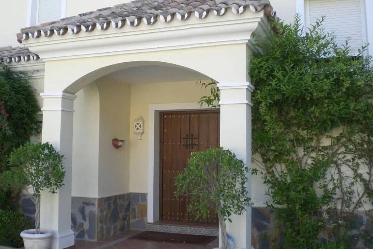 Venta de chalet independiente en Barrio Las Brisas, Marbella
photo 2