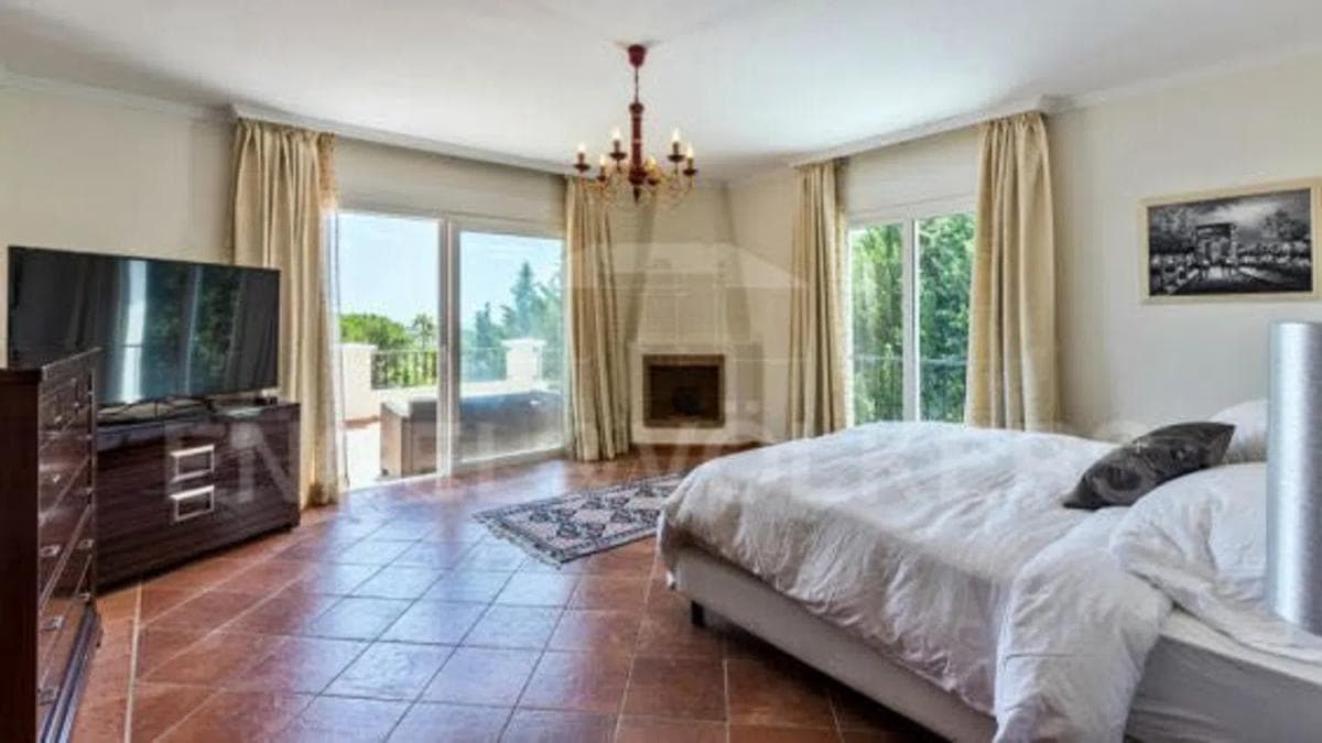Venta de chalet independiente en Barrio Las Brisas, Marbella
photo 3