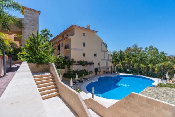 Apartment for sale in Calle Pleyades s/n, Marbella photo 1