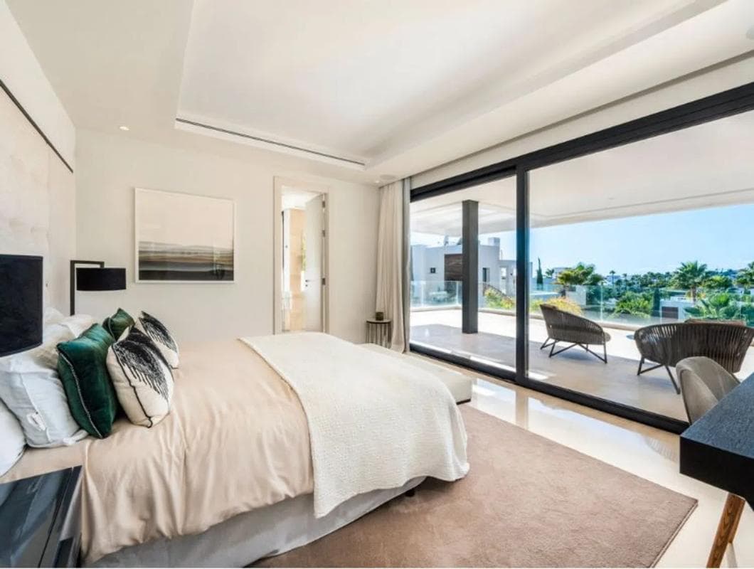Venta de chalet independiente en Calle Haza del Conde, 3 B, Marbella
photo 3
