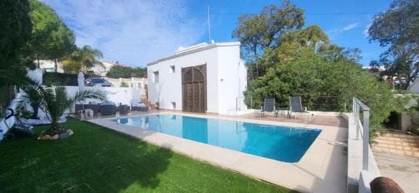 Chalet independiente en venta en El Montgó, Denia photo 1