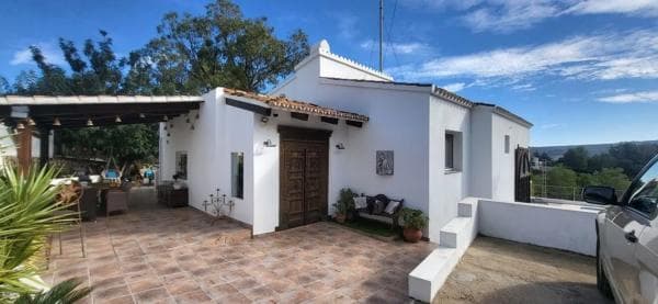 Chalet independiente en venta en El Montgó, Denia thumbnail 1