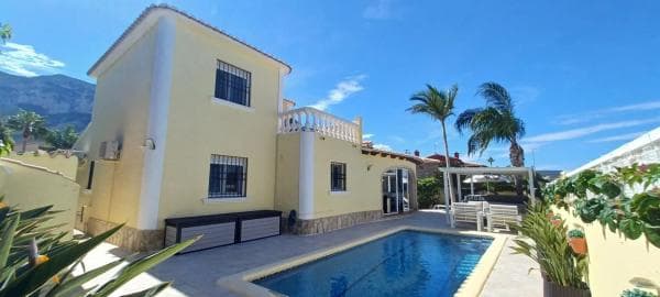 Chalet independiente en venta en El Montgó, Denia photo 1