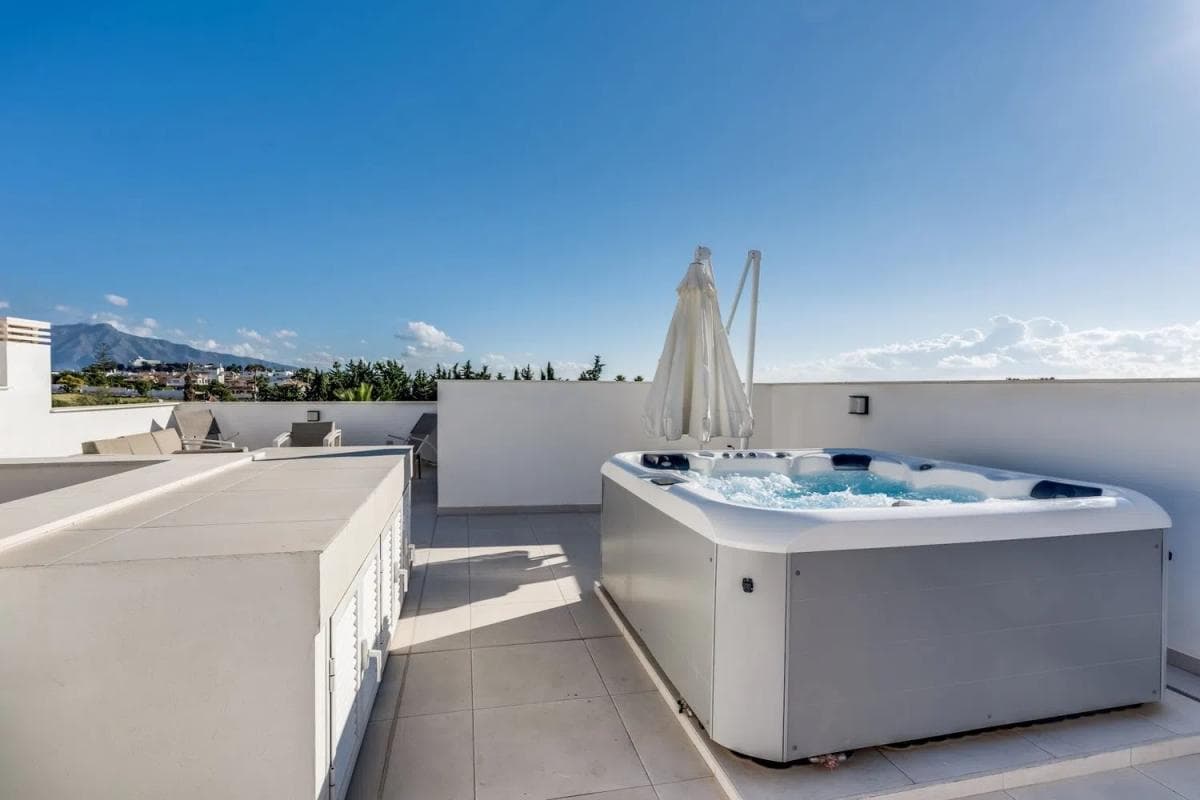 Продажа отдельного шале в El Retiro de Bel Air, 11 -5, Эстепона photo 2