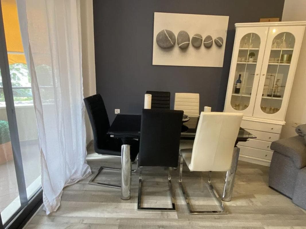 Venta de piso en Calle Aguamarina, Estepona
photo 2