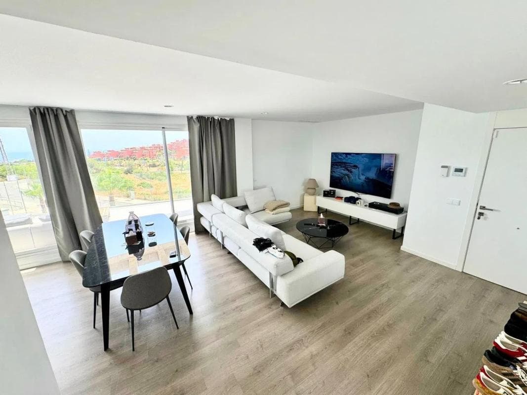 Venta de piso en Barrio Buenas Noches, Estepona
photo 4