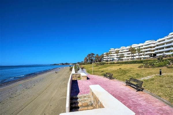 Mieszkanie na sprzedaż w Los Granados Playa, Estepona photo 1