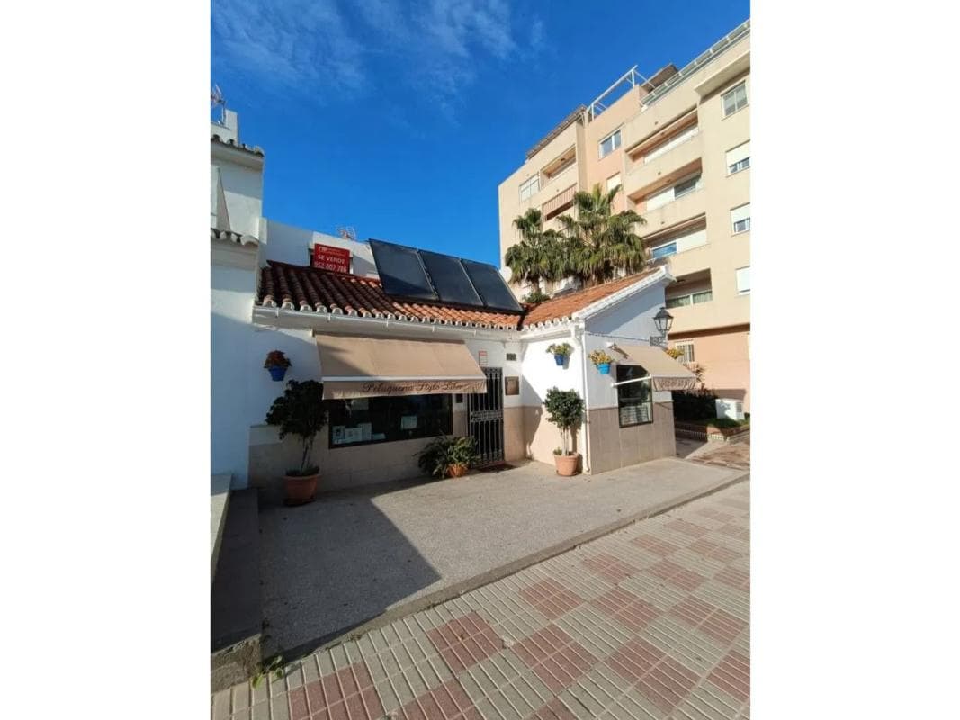 Sprzedaż niezależnego domku jednorodzinnego w Barrio Puerto de Estepona, Estepona photo 2