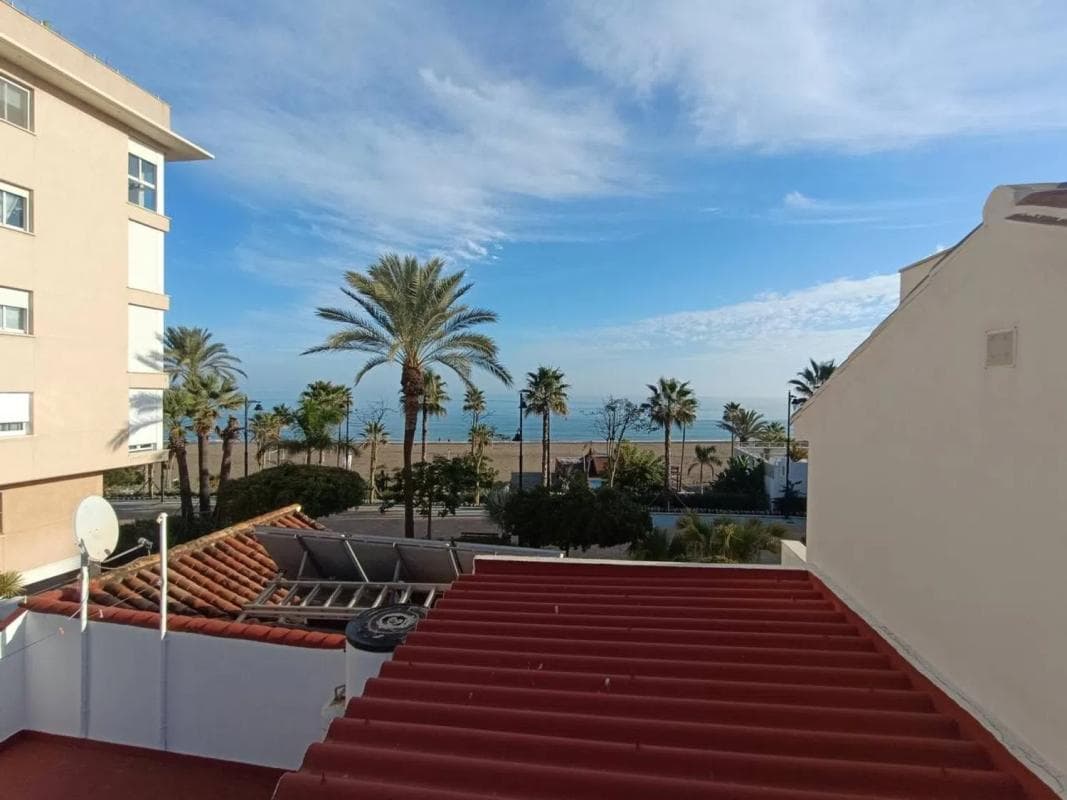 Sprzedaż niezależnego domku jednorodzinnego w Barrio Puerto de Estepona, Estepona photo 5
