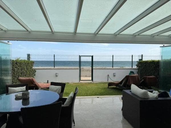 Detached villa for sale in Calle de la Proa, Estepona thumbnail 1