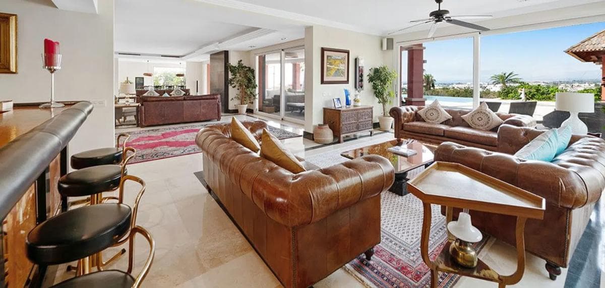 Sale of independent chalet in Barrio Paraiso-Barronal, Estepona
photo 4