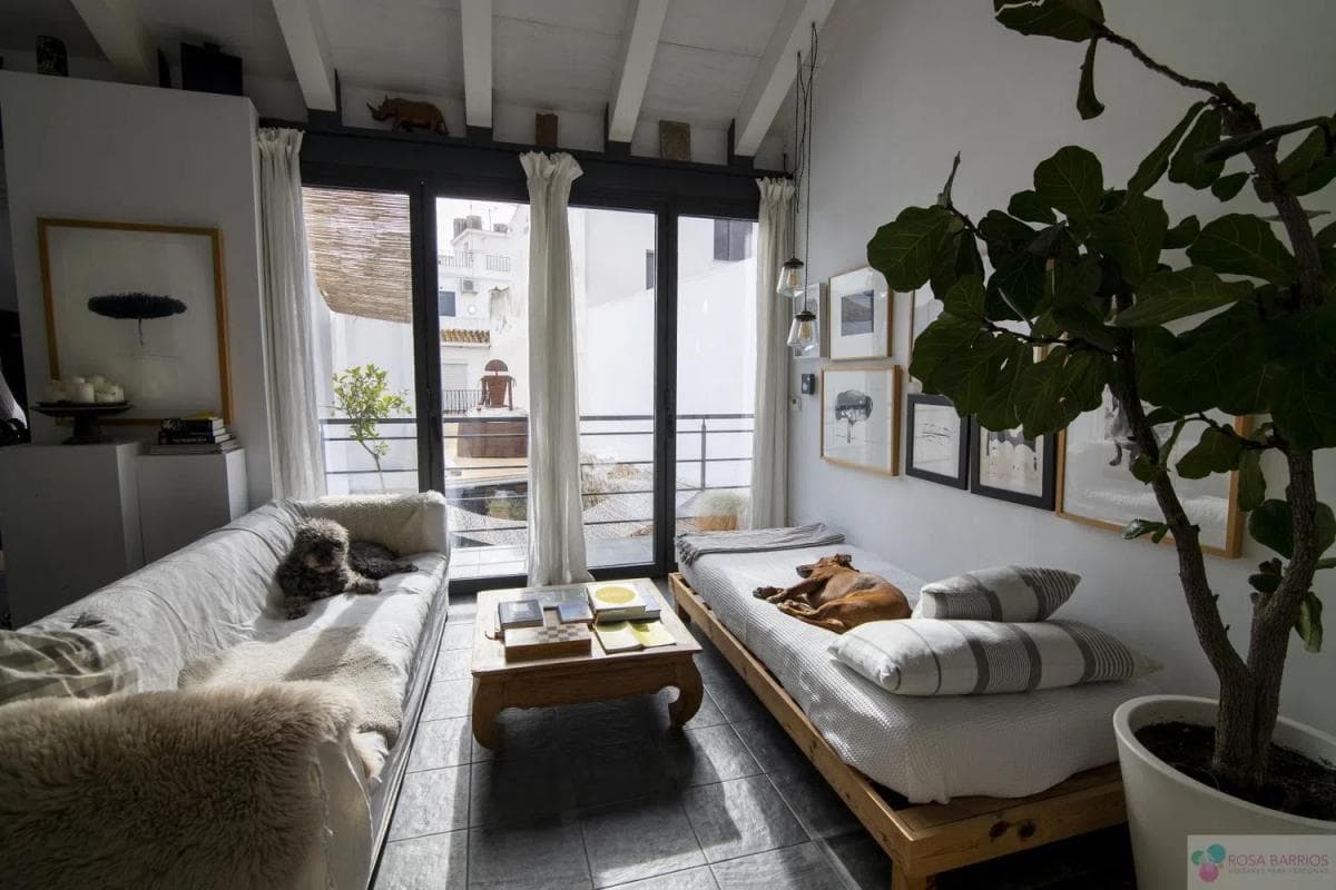 Sale of independent chalet in Barrio Centro, Estepona
photo 2