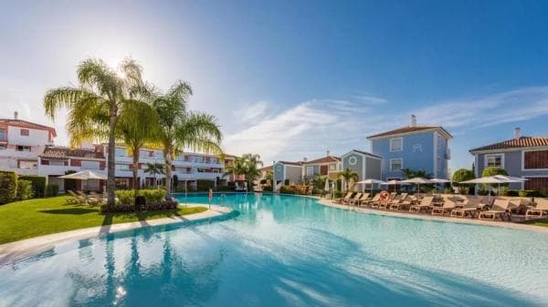 Detached villa for sale in Calle Quintana, 29, Estepona thumbnail 1