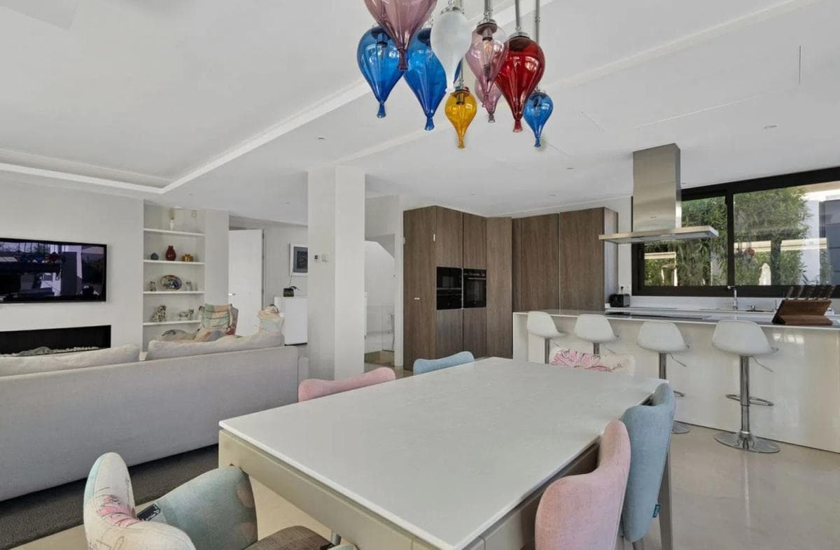 Sale of independent chalet in Calle Quintana, 8, Estepona
photo 5