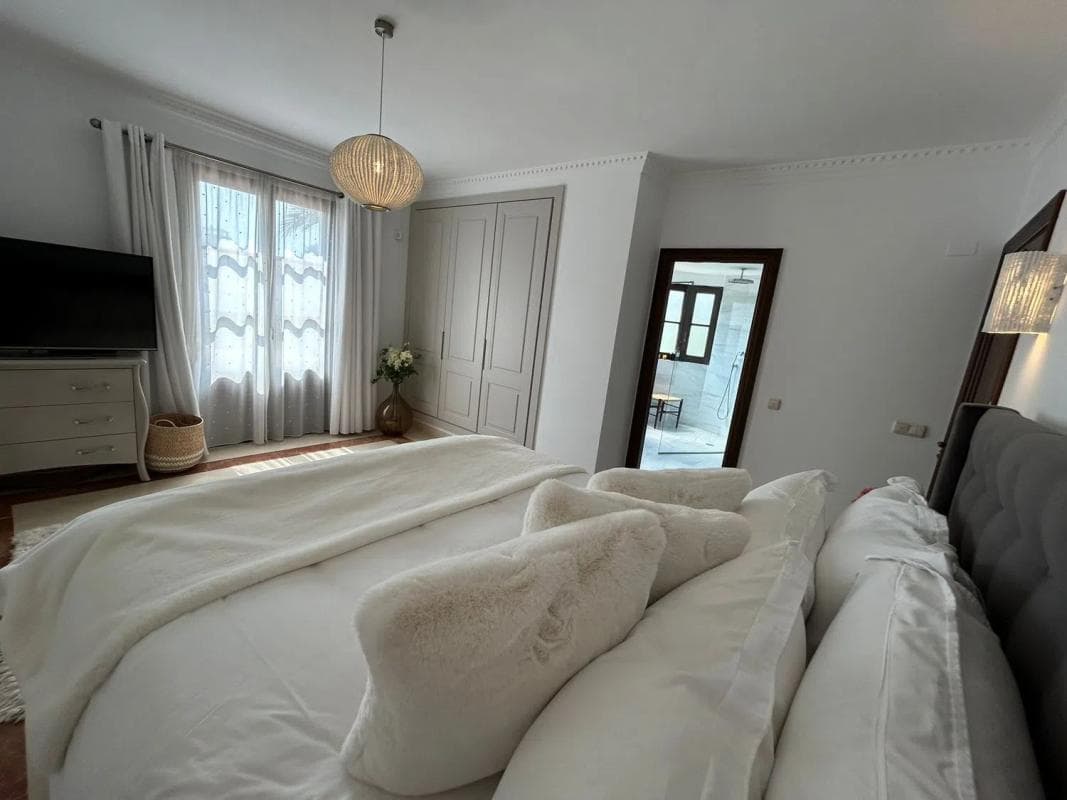 Sale of independent chalet in Avenida de la Resina, 114, Estepona
photo 5