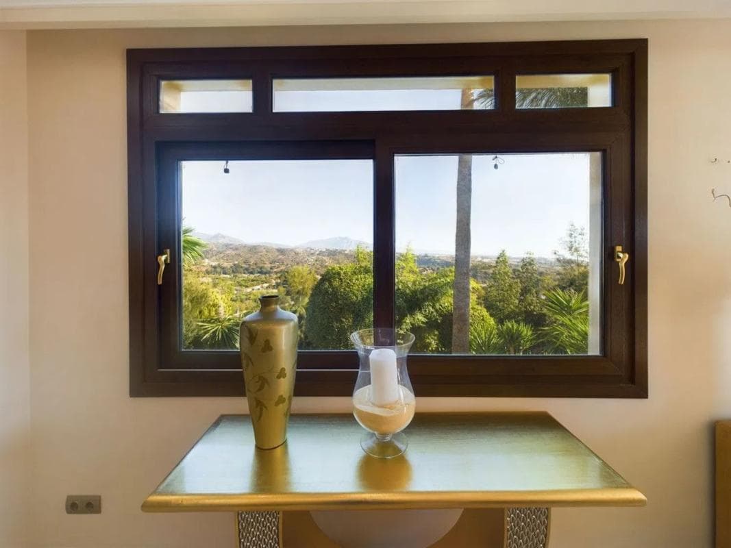 Sale of independent chalet in Diseminado la Alberdina, Estepona
photo 4
