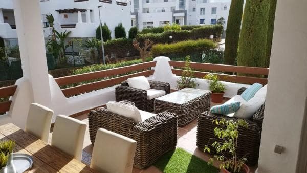 Piso en venta en Calle los Almendros, 1, Estepona thumbnail 1
