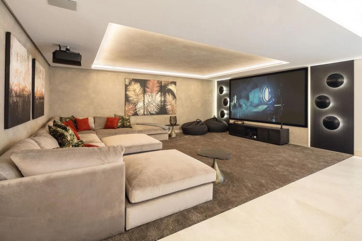 Sale of independent chalet in Calle Hortensia s/n, Estepona
photo 2