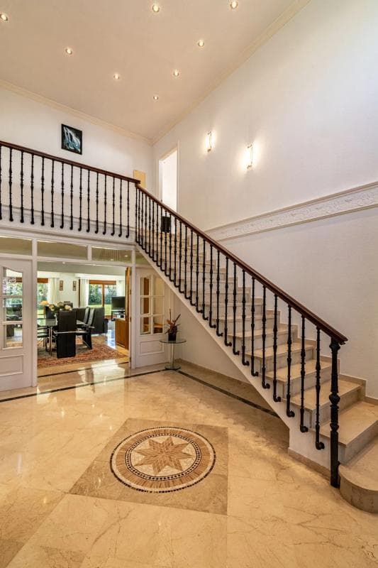 Sale of independent chalet in Calle Trajano, 22, Estepona
photo 4