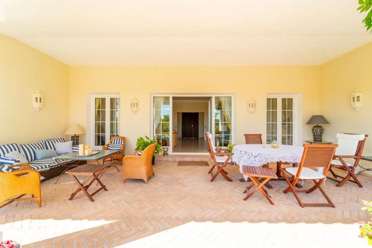 Venta de chalet independiente en Calle Cactus, 393, Estepona
photo 3
