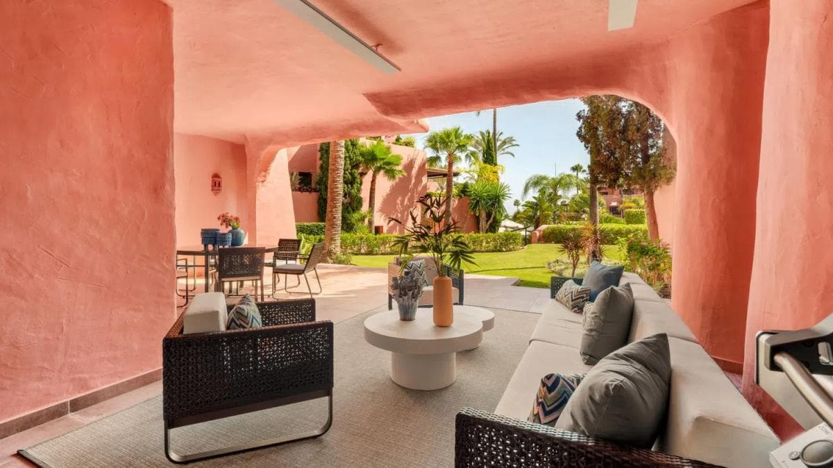 Venta de piso en Barrio Guadalmansa, Estepona
photo 3
