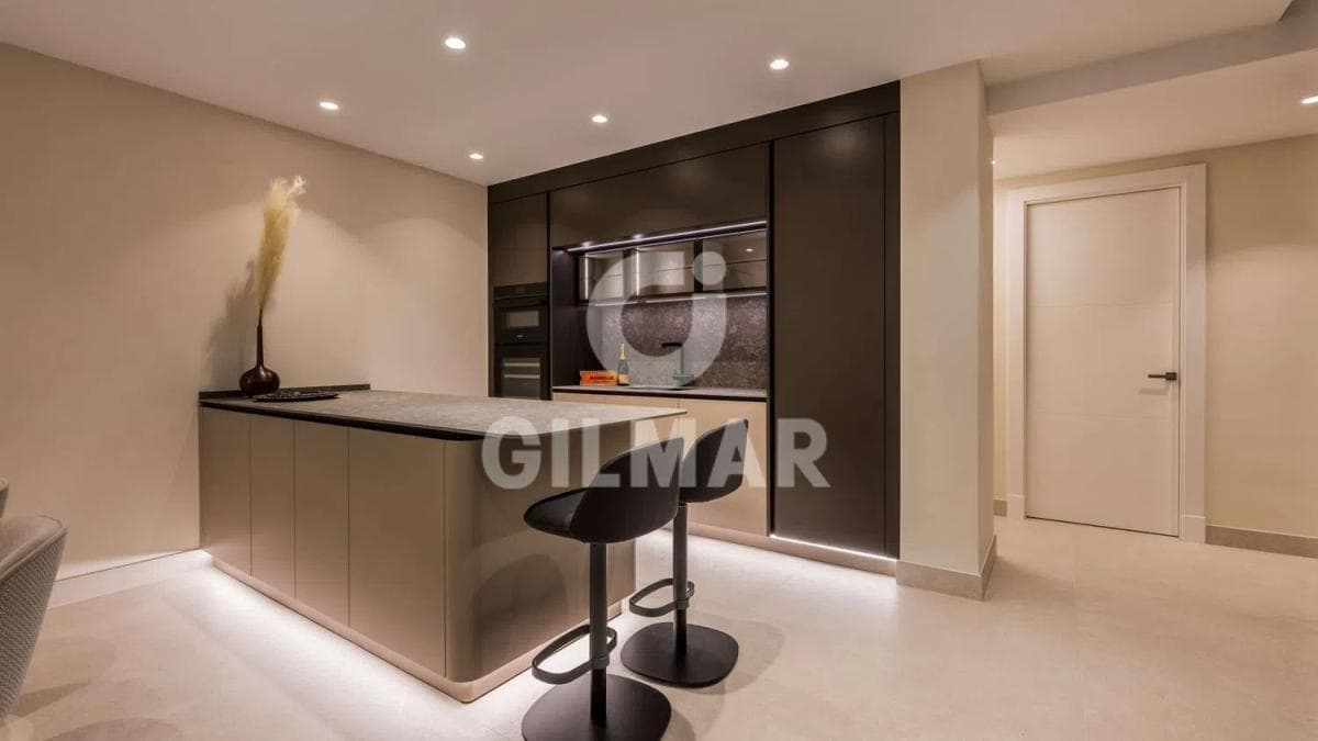 Продажа квартиры на Calle Trajano, Эстепона
photo 5