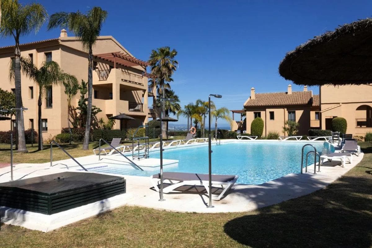 Venta de piso en Barrio Parque Central, Estepona
photo 2