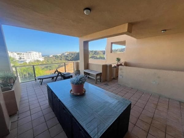 Piso en venta en Barrio El Velerín, Estepona photo 1
