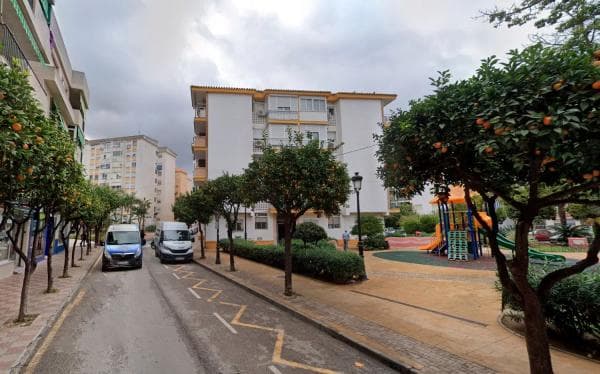 Mieszkanie na sprzedaż w Plaza Nuestra Señora de los Remedios, Estepona thumbnail 1