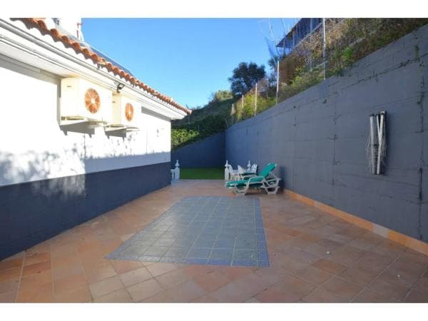 Wolnostojąca willa na sprzedaż w Calle Camelia, Benalmádena thumbnail 2