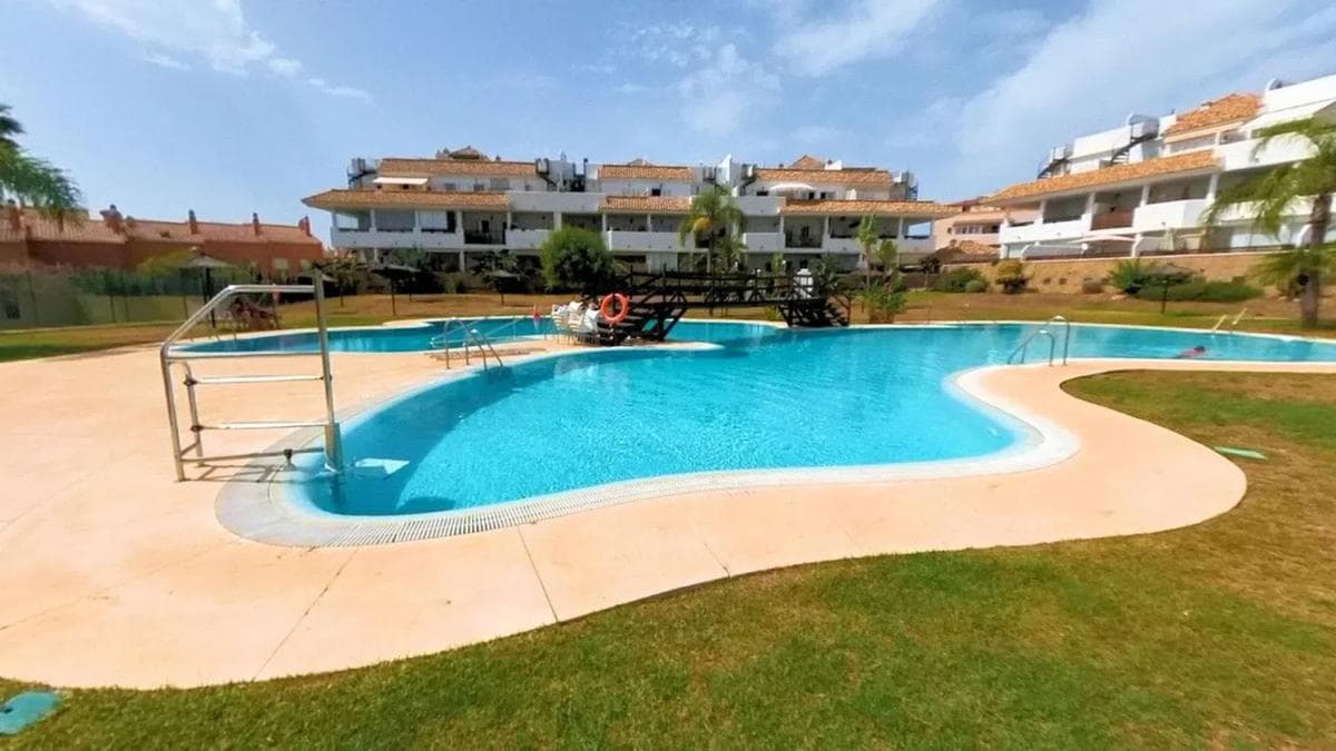 Sale of apartment in Calle Acebo, Benalmádena
photo 4