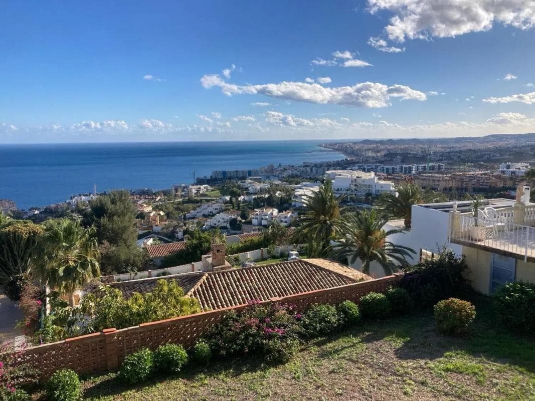 Sprzedaż niezależnego domku jednorodzinnego w Calle Washington, Benalmádena photo 2