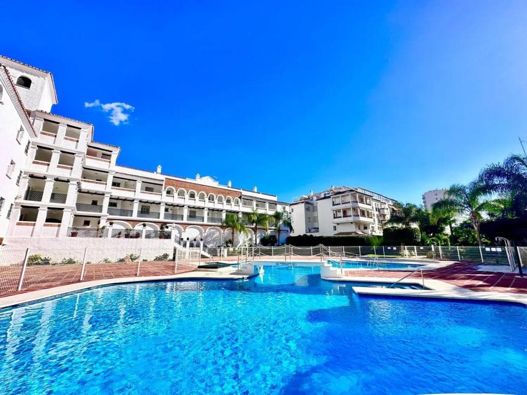 Venta de piso en Avenida las Palmeras, 4, Benalmádena
photo 2