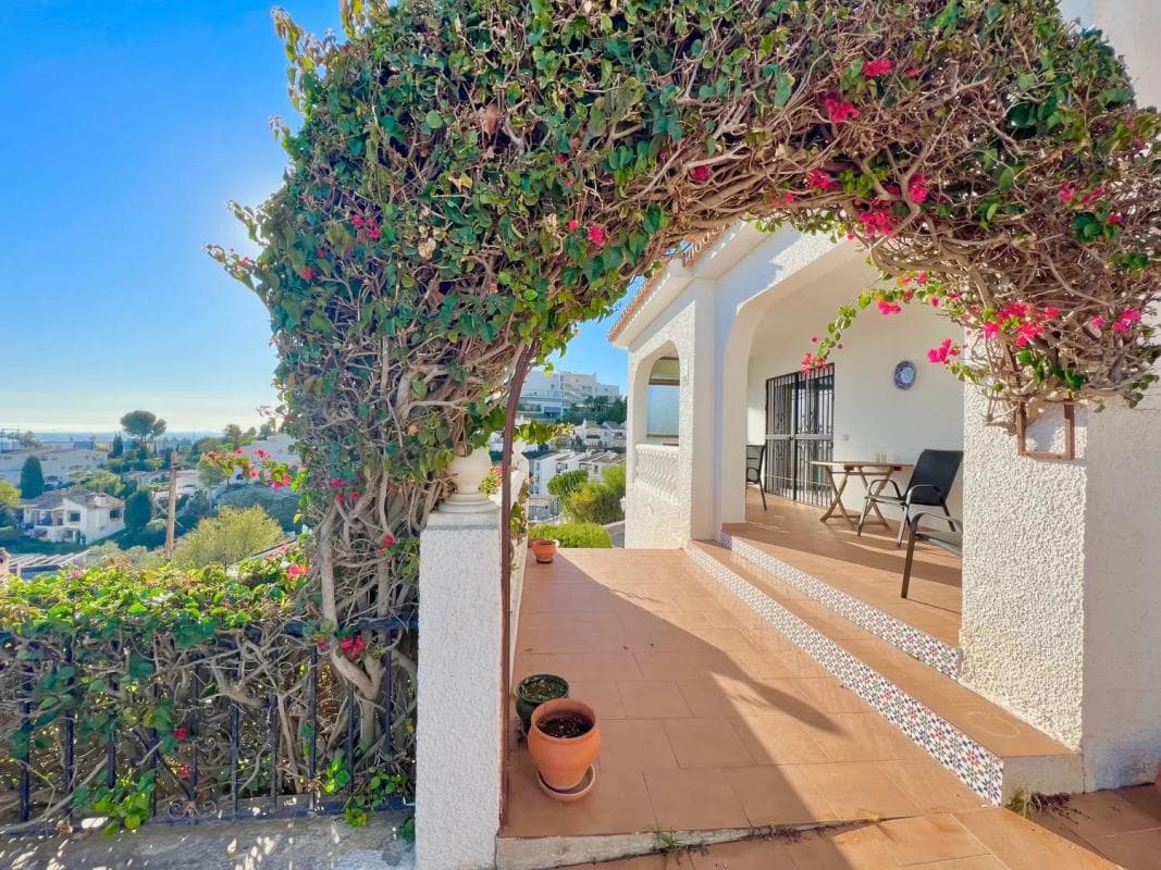 Sprzedaż niezależnego domku jednorodzinnego w Calle berlin, Benalmádena photo 2