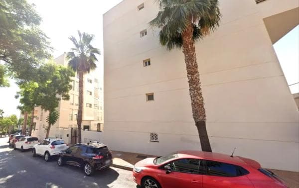 Piso en venta en Calle Bahía, Benalmádena thumbnail 2