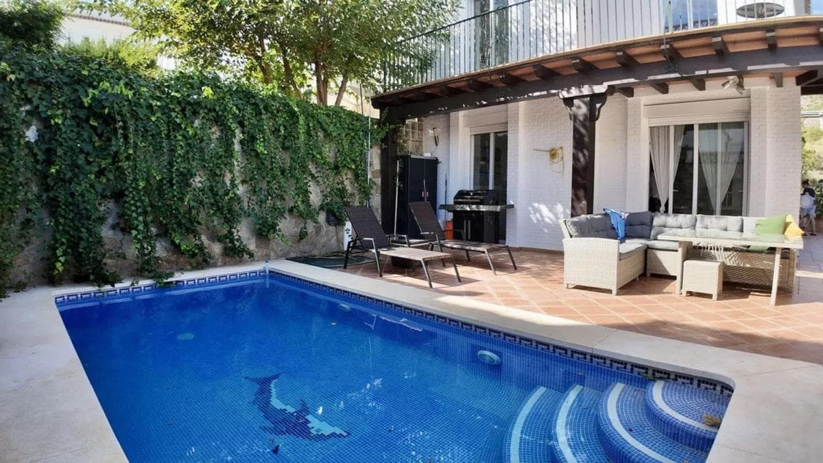 Venta de chalet independiente en Avenida de la Hacienda, Benalmádena
photo 2