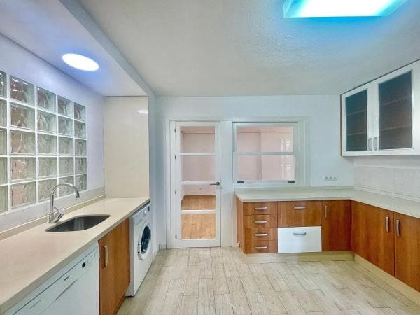 Apartment for sale in Arroyo de la Miel, Benalmádena thumbnail 2