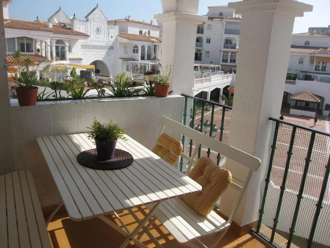 Sale of apartment in Avenida Ciudad de Melilla, Benalmádena
photo 3