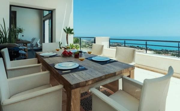 Chalet independiente en venta en Calle Rododendro s/n, Benalmádena photo 1