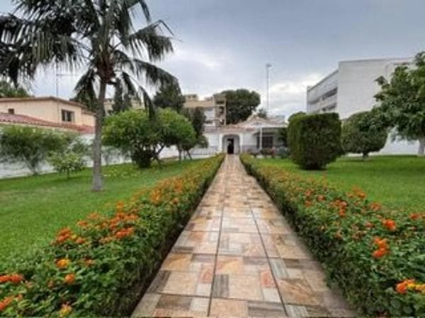 Chalet independiente en venta en Calle Torrealmádena, Benalmádena photo 1