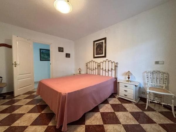 Chalet independiente en venta en Calle Torrealmádena, Benalmádena thumbnail 2