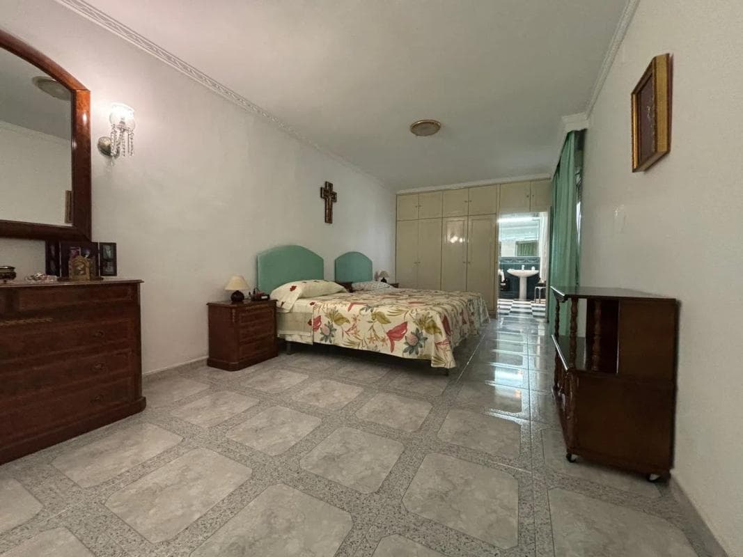 Sprzedaż niezależnego domku jednorodzinnego w Calle Torrealmádena, Benalmádena photo 4