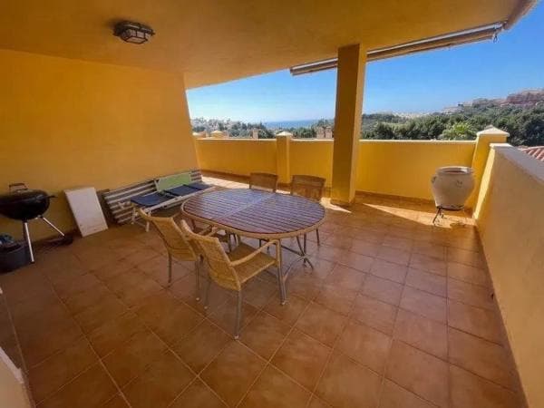 Piso en venta en Calle Marie Curie, Benalmádena thumbnail 1