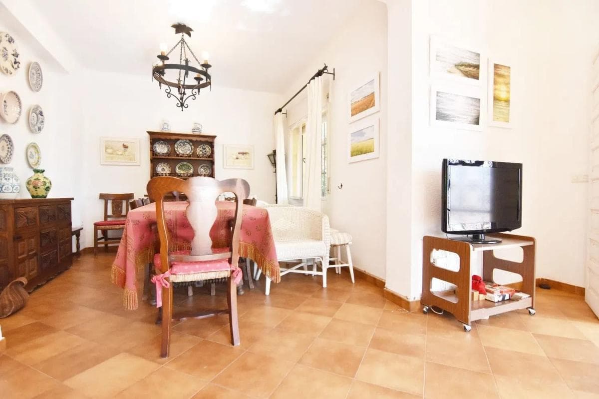 Sprzedaż niezależnego domku jednorodzinnego w Calle Velázquez, 15, Benalmádena photo 3