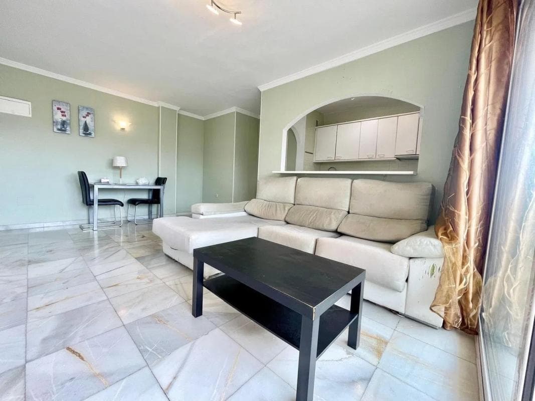 Sale of apartment in Avenida Manuel Mena Palma, 5, Benalmádena
photo 3