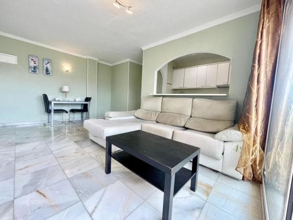 Piso en venta en Avenida Manuel Mena Palma, 5, Benalmádena thumbnail 2