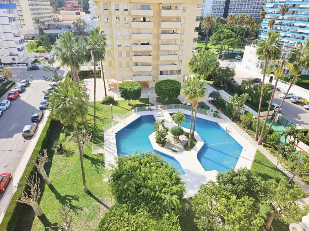 Sale of apartment in Avenida Manuel Mena Palma, 5, Benalmádena
photo 5