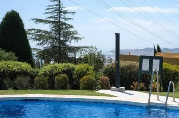 Chalet independiente en venta en Avenida del Higuerón, Benalmádena photo 1