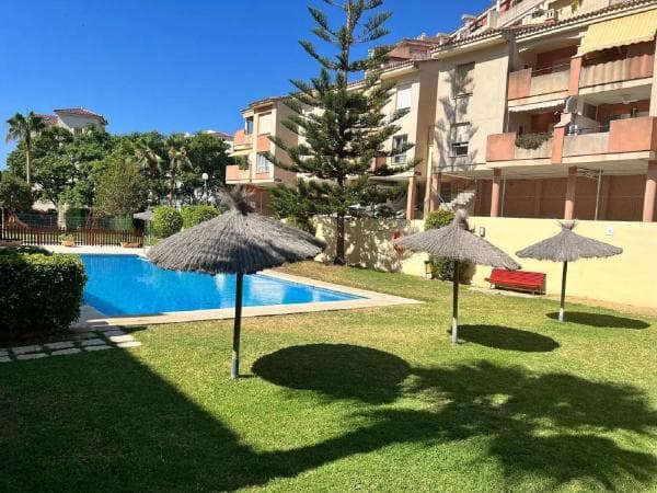 Piso en venta en Calle Timón, 35 -41, Benalmádena photo 1